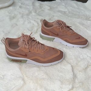 Nike Womens Air Max Sequent 4.5